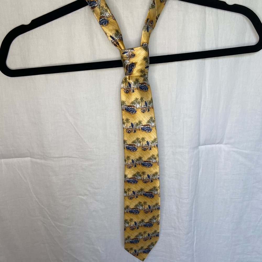 Club Club Men’s tie